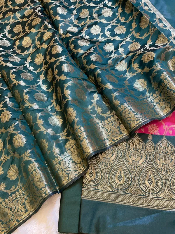 Pink_Art_Silk_Floral_Zari_Jaal_Contrast_Banarasi_Suit_with_Darkgreen_Dupatta_625AJ_TPT22