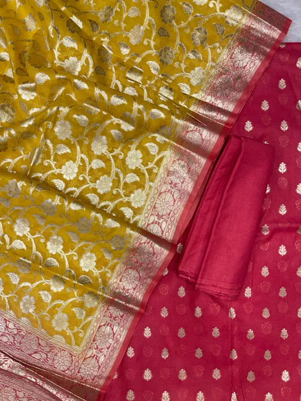 Pink_Mercerised_Lorex_Weave_With_Contrast_Dupatta_Banarasi_3_Pcs_Suit_Set_Skl_Pm18