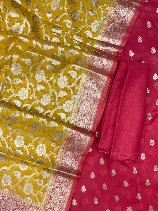 Pink_Mercerised_Lorex_Weave_With_Contrast_Dupatta_Banarasi_3_Pcs_Suit_Set_Skl_Pm18