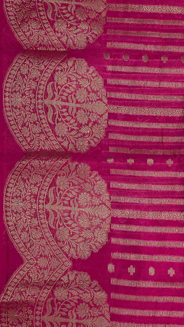 Humairah_Presents_Magenta_Semi_Georgette_Golden_Zari_Stripe_Banarasi_Saree_with_Blouse.