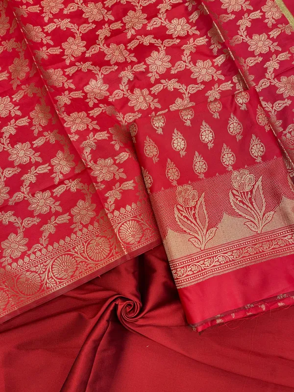 Red_Semi_Silk_Banarasi_3_pcs_Suit_Set_IM_CS10