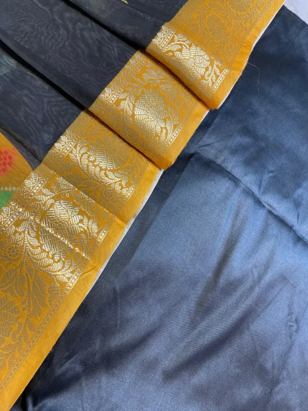 Black_Plain_Mercerised_Silk_Banarasi_Suit_Set_with_Contrast_Yellow_Digital_Print_Dupatta_650SKL_MS4