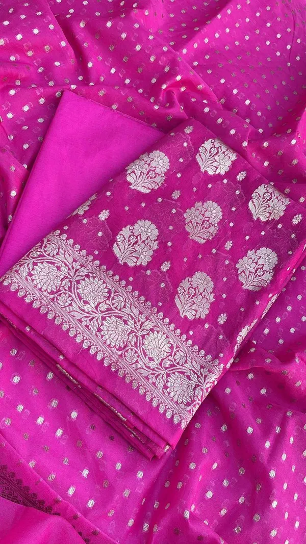 Magenta_Katan_Georgette_Silver_Zari_Booti_Banarasi_Suit_Set_with_Chunri_Booti_1200SKL_KG9