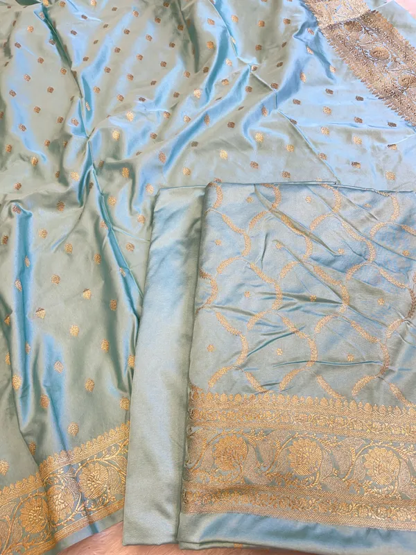 Seagreen_Mashru_Silk_Floral_Zari_Booti_with_Zari_Jaal_Dupatta_Handloom_Banarasi_3_pcs_Suit_Set_3000AJ_MSR9