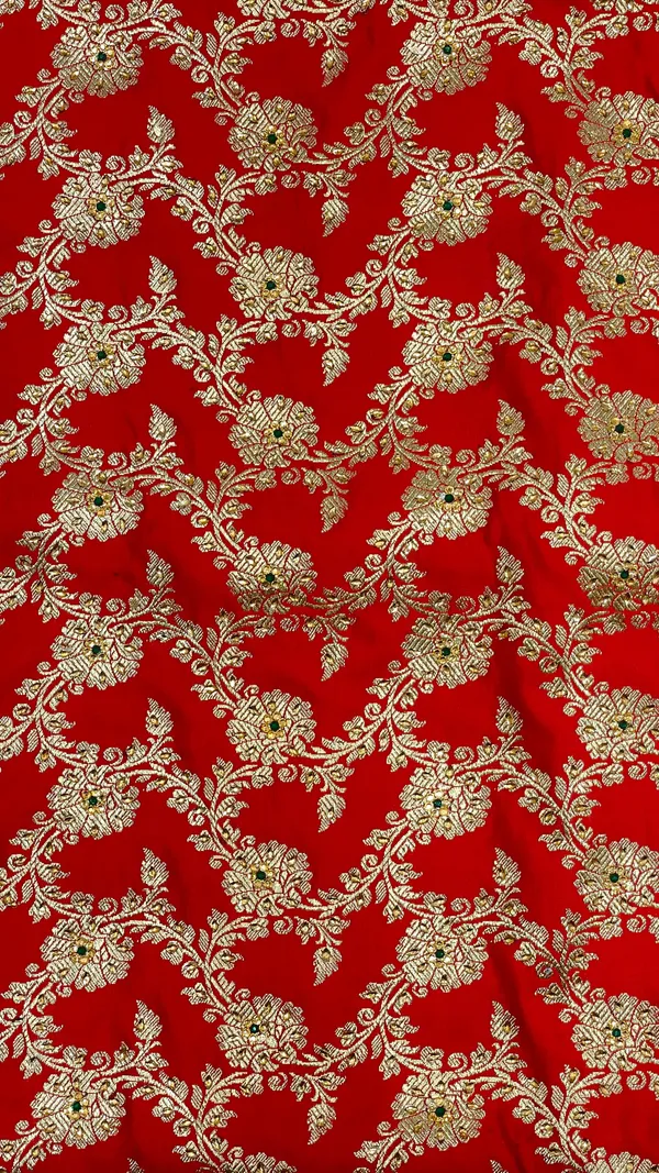 Humairah_Presents_Red_Satin_Silk_Floral_Zari_Jaal_Low_Stone_Work_Banarasi_Saree_with_Floral_Zari_Jaal_Pallu_and_Red_Blouse