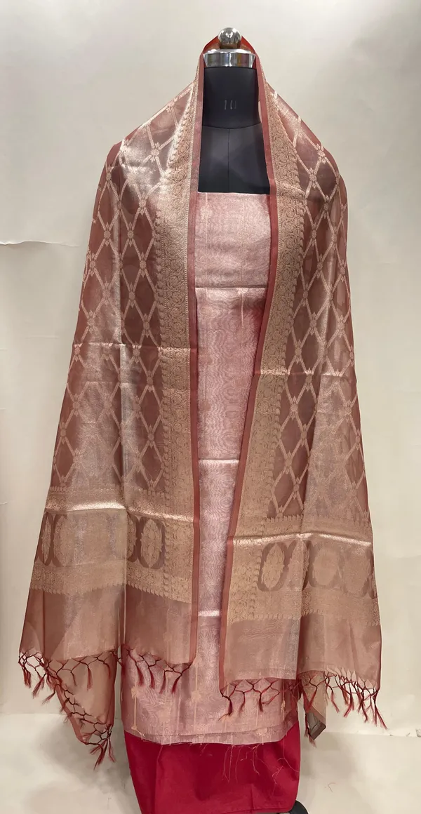 Humairah_Magenta_Tissue_Silk_Floral_Zari_Stripe_Booti_3_pcs_Suit_Set_with_Plain_Bottom_and_Floral_Zari_Checkered_Jaal_Magenta_Dupatta
