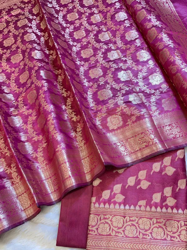 Magenta_Cotton_Silk_Floral_Zari_Booti_Banarasi_3_pcs_Suit_Set_675JVC_130