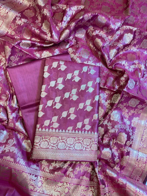 Magenta_Cotton_Silk_Floral_Zari_Booti_Banarasi_3_pcs_Suit_Set_675JVC_130