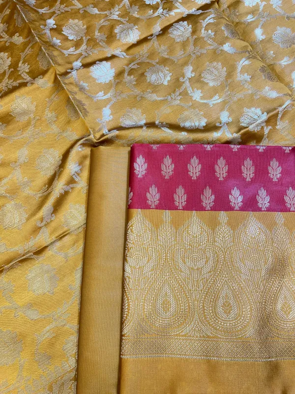 Red_Art_Silk_Floral_Zari_Booti_Contrast_Banarasi_Suit_with_Mustard_Dupatta_625AJ_TPT3