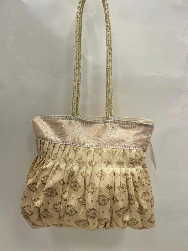 Cream_Banarasi_Hand_Bag_HBG_33