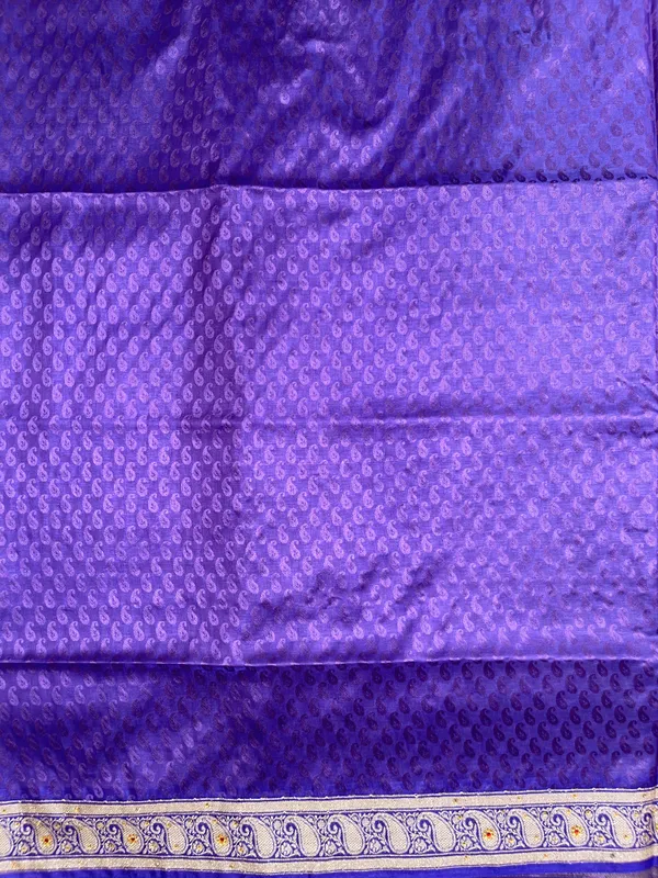 Humairah_Presents_Orange_Tanchoi_Silk_Low_Stone_Work_with_Contrast_Blue_Pallu_Zari_Border_and_Purple_Blouse