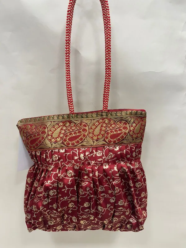 Maroon_Banarasi_Hand_Bag_HBG_41