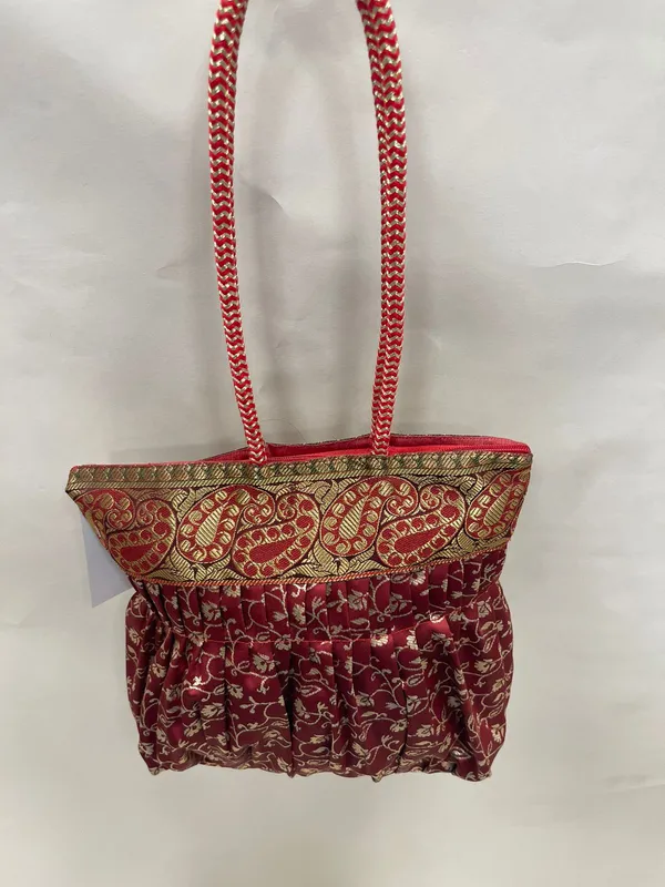 Maroon_Banarasi_Hand_Bag_HBG_41