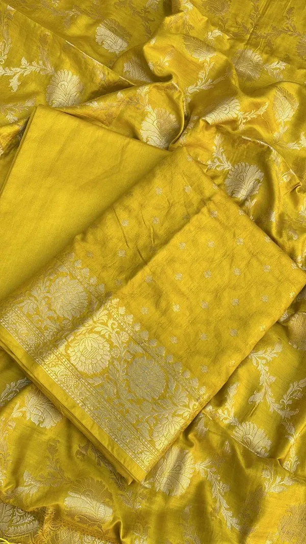 Gold_Viscose_Silk_Banarasi_Suit_with_Zari_Chunri_Booti_&_Floral_Jaal_Dupatta_1050BFS_SV7