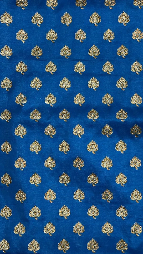 Humairah_Presents_Turqouise_Blue_Satin_Silk_Floral_Zari_Booti_Heavy_Stone_Work_Banarasi_Saree_with_Contrast_Blue_Pallu_and_Blue_Blouse