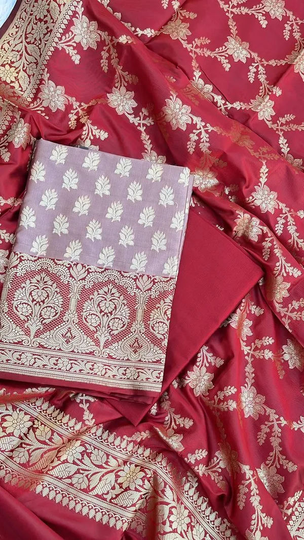 Mauve_Semi_Silk_Floral_Zari_Banarasi_Suit_with_Contrast_Red_Border_&_Floral_Jaal_Dupatta_78ASD_KS7