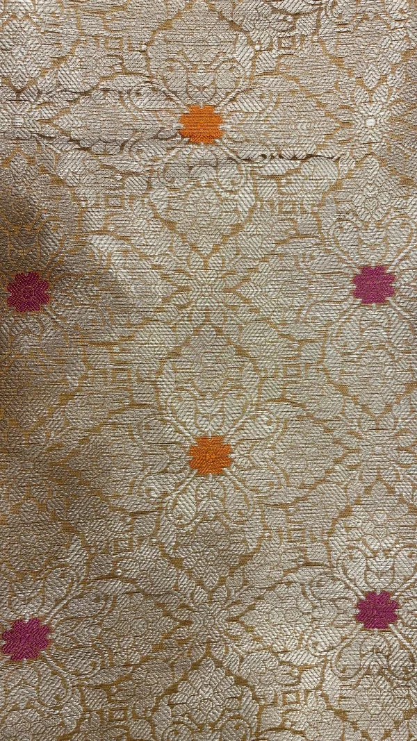 Humairah_Presents_Mehndi_Green_Floral_Stripe_Diagonal_Zari_Mina_Jaal_and_Copper_and_Silver_Boota_with_Contrast_Maroon_Pallu_Banarasi_Zari_Border_and_Pink_Blouse