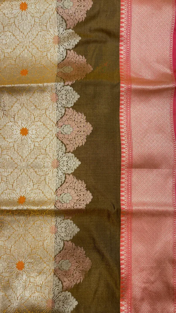 Humairah_Presents_Mehndi_Green_Floral_Stripe_Diagonal_Zari_Mina_Jaal_and_Copper_and_Silver_Boota_with_Contrast_Maroon_Pallu_Banarasi_Zari_Border_and_Pink_Blouse