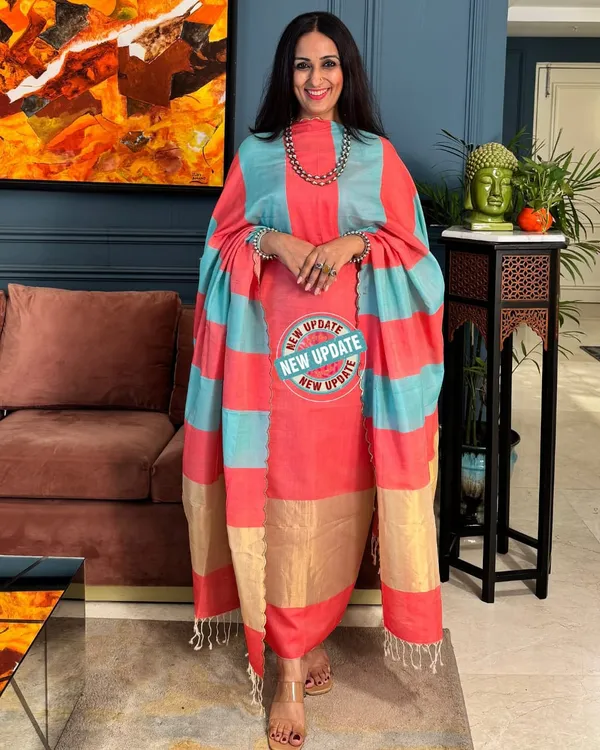 Elegant_Peach_&_Sky_Blue_Cotton_Silk_Banarasi_Suit_with_Zari_Stripe_Dupatta_750SKL_CS2