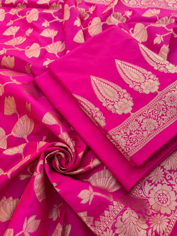 Magenta_Katan_Silk_Plain_Zari_Booti_with_Floral_Zari_Jaal_Banarasi_3_pcs_Suit_Set_800SKL_KSP5