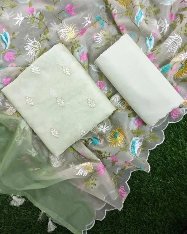Light_Green_Chanderi_Dyable_Floral_Booti_with_Embroidery_Dupatta_Banarasi_Suit_1250SKL_CDE2