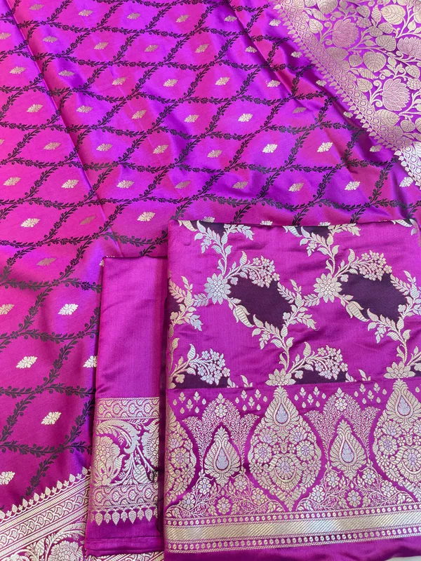 Purple_Mashru_Silk_Floral_Rangkaat_Floral_Zari_Jaal_Banarasi_3_pcs_Suit_Set_26AJ_MSR4