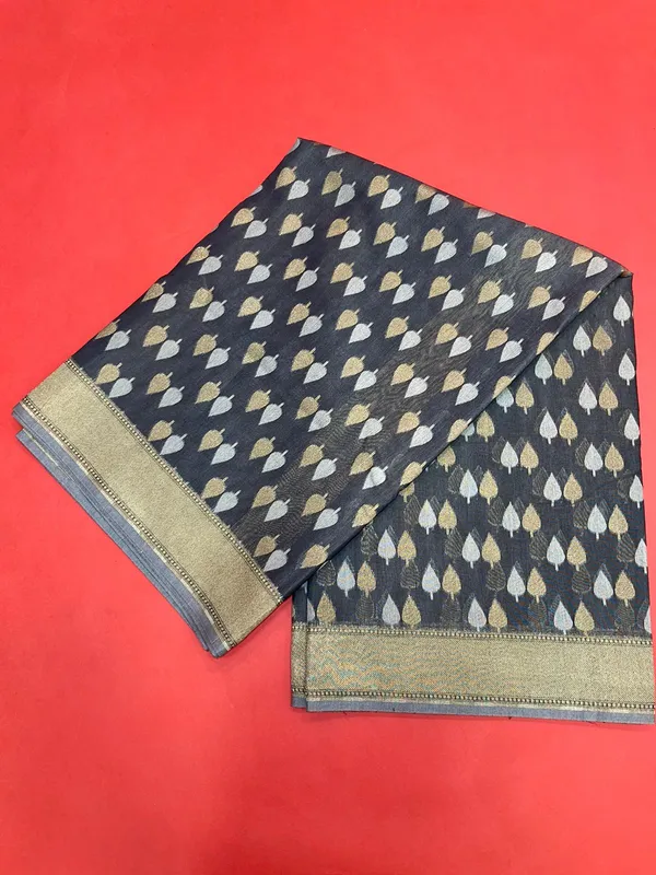 Black_Cotton_Blend_Banarasi_Sarees_For_Women_GEASF_700