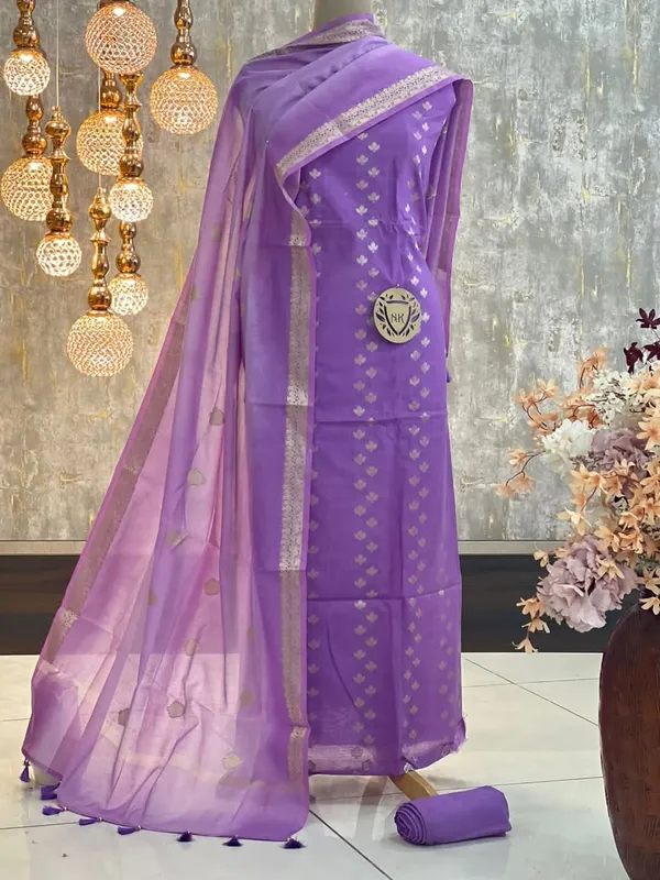 Lavander_Cotton_Silk_Banarasi_Suit_with_Silver_Zari_Booti_&_Elegant_Tassel_Dupatta_1050SKL_CSP4