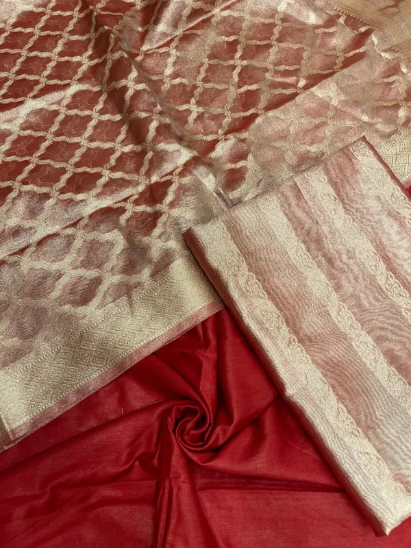 Humairah_Maroon_Tissue_Silk_Floral_Zari_Stripe_3_pcs_Suit_Set_with_Plain_Bottom_and_Floral_Zari_Carry_Jaal_Maroon_Dupatta