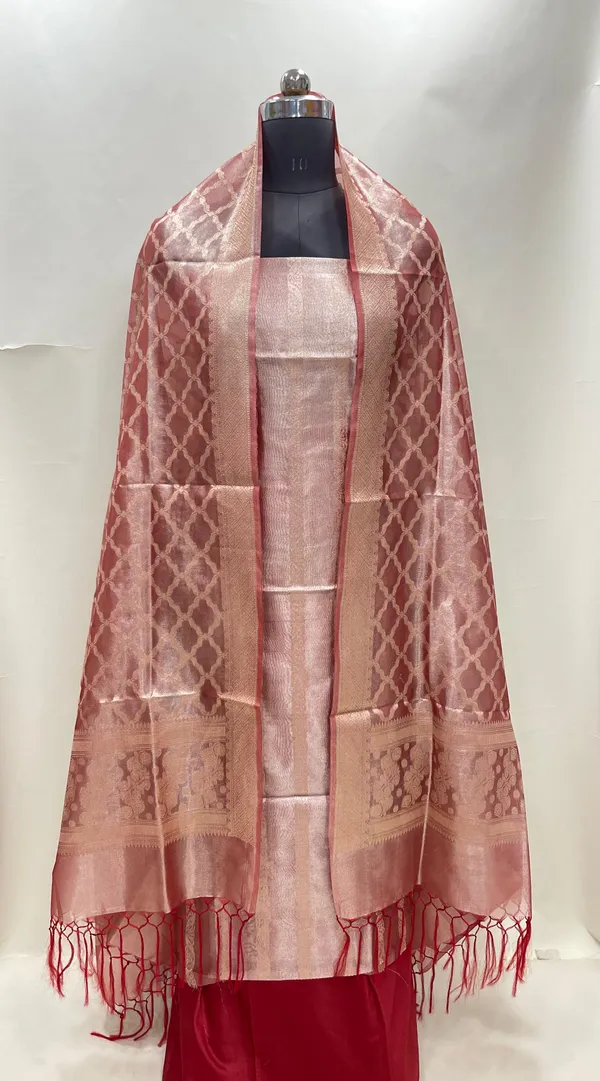 Humairah_Maroon_Tissue_Silk_Floral_Zari_Stripe_3_pcs_Suit_Set_with_Plain_Bottom_and_Floral_Zari_Carry_Jaal_Maroon_Dupatta