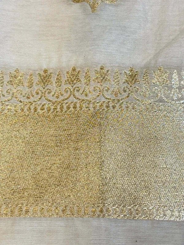 White_Pure_Cotton_Dyable_Floral_Silver_Gold_Zari_Booti_Banarasi_Suit