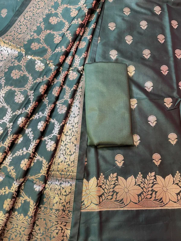 Dark_Green_Semi_Silk_Floral_Zari_Booti_Banarasi_3_pcs_Suit_Set_with_Zari_Jaal_Dupatta_900AJ_SK26