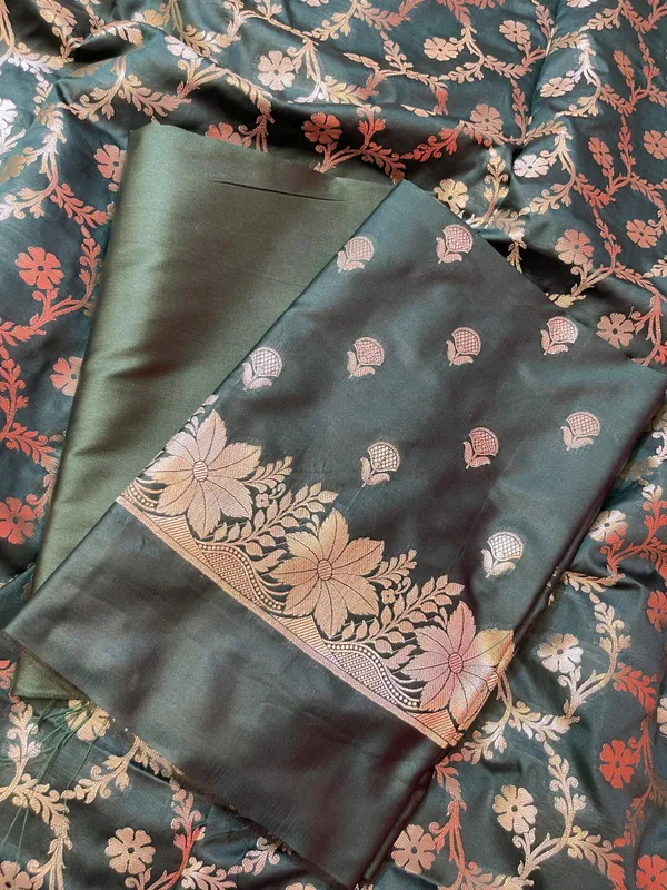 Dark_Green_Semi_Silk_Floral_Zari_Booti_Banarasi_3_pcs_Suit_Set_with_Zari_Jaal_Dupatta_900AJ_SK26