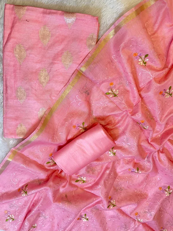Peach_Cotton_Dyable_Floral_Zari_Booti_with_Embroidery_Resham_Dupatta_Banarasi_Suit_125IM_DCS23