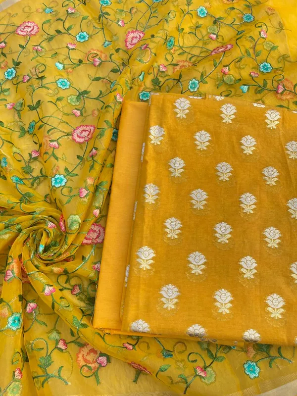 Yellow_Pure_Mercerise_Silk_Silver_Gold_Zari_Booti_with_Organza_Embroidery_Dupatta_Suit_Set_1250SKL_PME25