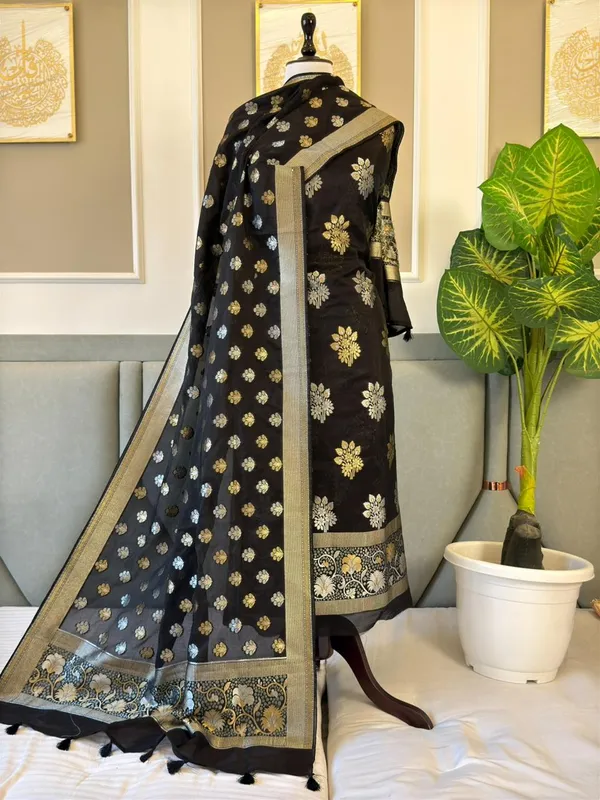 Black_Tussar_Silk_Alfi_Mina_Sona_Roopa_Boota_Banarasi_Suit_With_Floral_Booti_Dupatta_260PNJ_TS1