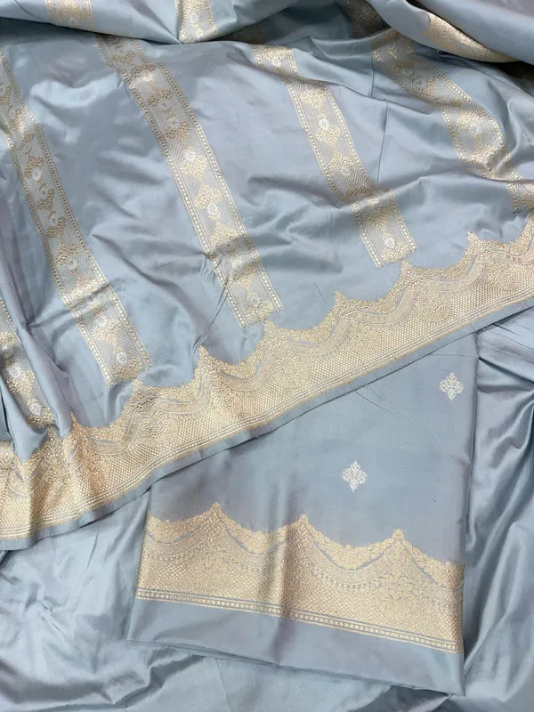 Pure_Handloom_Grey_Katan_Silk_Silver_Zari_Booti_Kadhwa_Banarasi_3_pcs_Suit_Set_14000PR_KS1