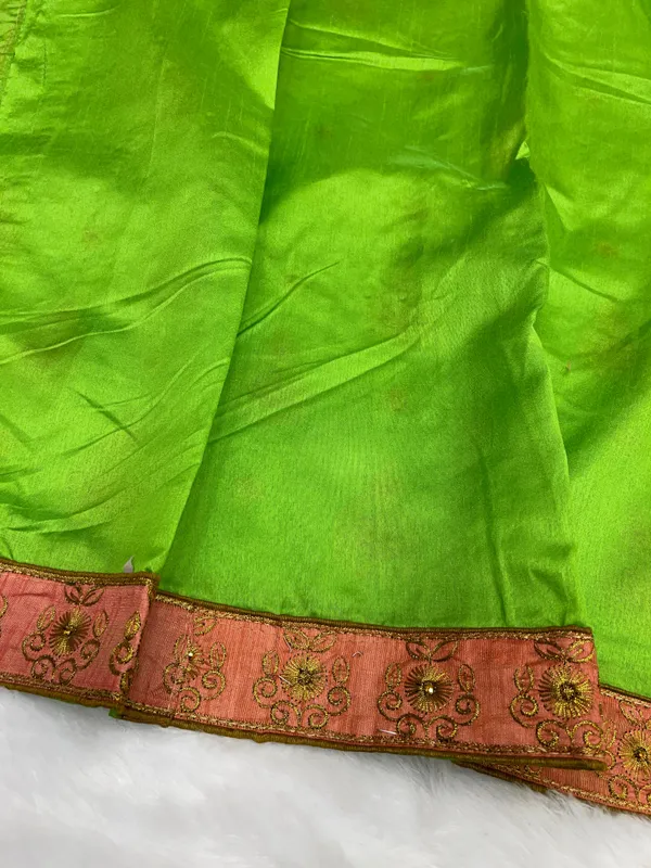 Green_Cotton_Blend_Zari_Embroidery_Banarasi_Saree_600KS_4