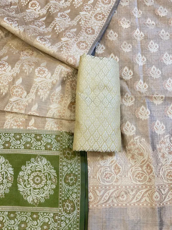 Beige_Cotton_Floral_Resham_Booti_Contrast_Green_Dupatta_Banarasi_Suit_600AJ_PJS17