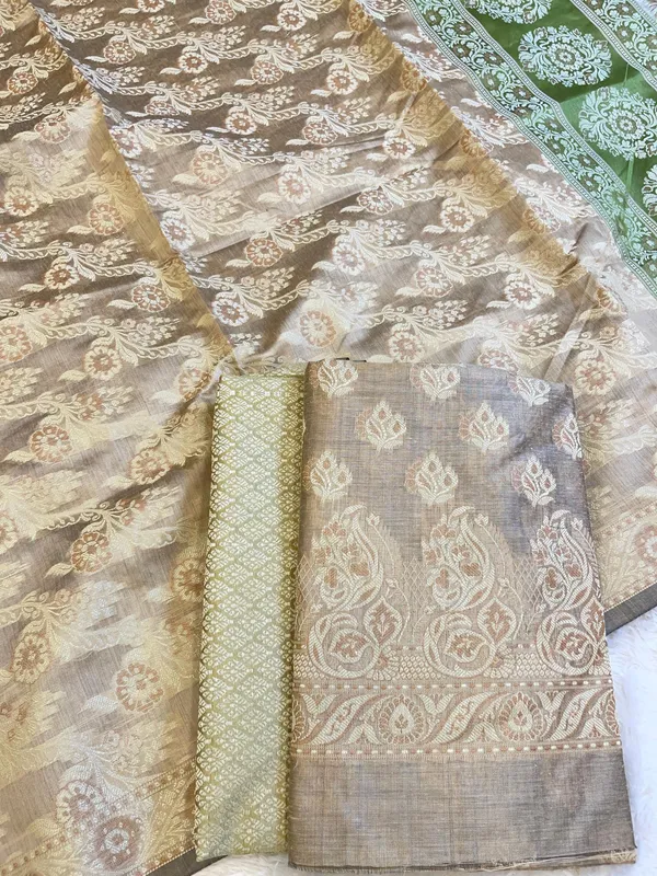 Beige_Cotton_Floral_Resham_Booti_Contrast_Green_Dupatta_Banarasi_Suit_600AJ_PJS17