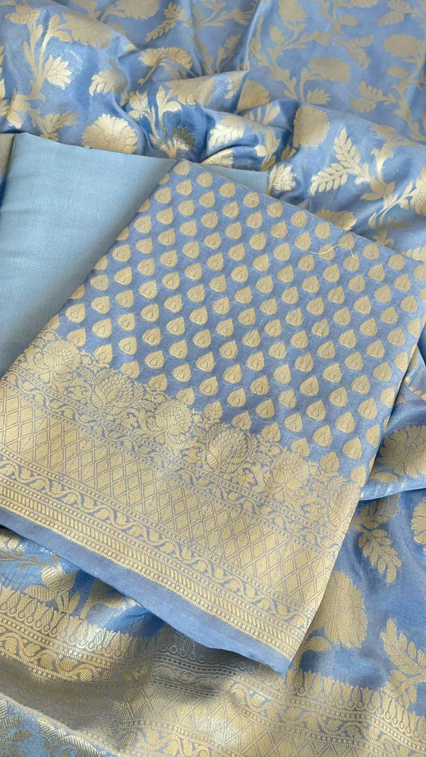 Grey_Katan_Upada_Silk_Floral_Zari_Booti_Banarasi_Suit_with_Alfi_Zari_Jaal_Dupatta__1250DAN_KU6