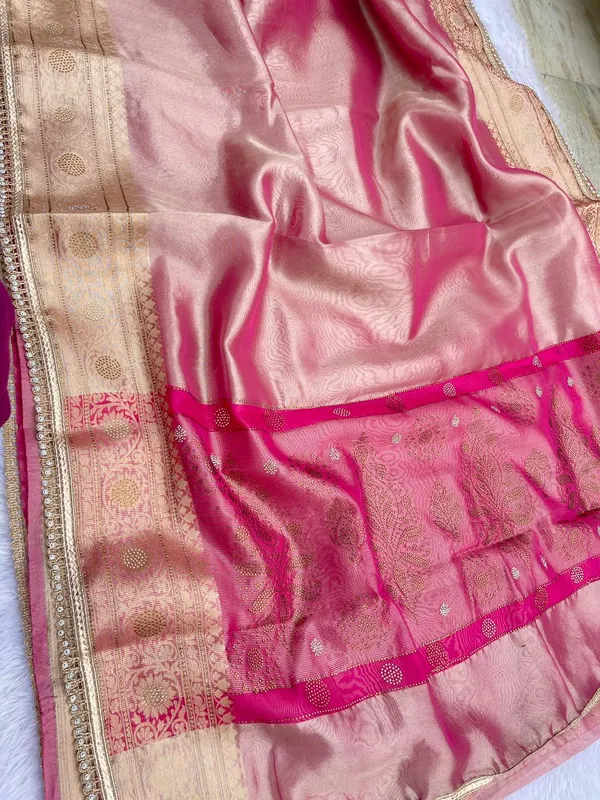 Baby_Pink_Glass_Tissue_Silk_Plain_with_Lace_work_and_Stone_work_Zari_Border_Banarasi_Saree_BFS_GT4