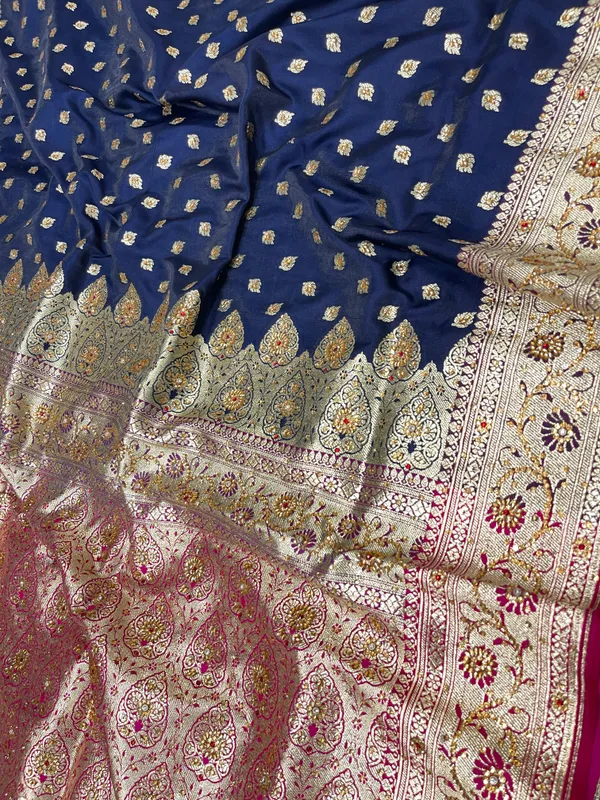 Humairah_Presents_Navy_Blue_Satin_Silk_Floral_Zari_Booti_Low_Stone_Work_Banarasi_Saree_with_Contrast_Purple_Pallu_and_Purple_Blouse