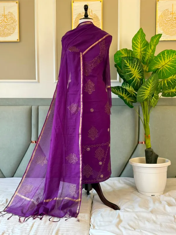 Purple_Mal_Chanderi_Sibuski_Work_Banarasi_Suit_With_Embroidered_Dupatta_130Pnj_Mls2