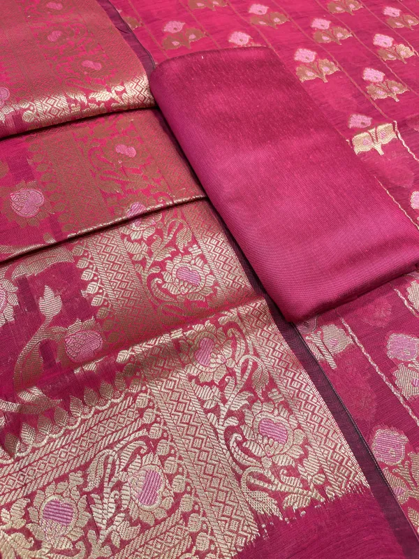 Magenta_Cotton_Silk_Banarasi_3_pcs_Suit_Set_725ASD_CS3