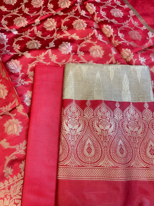 Beige_Art_Silk_Floral_Zari_Booti_Contrast_Banarasi_Suit_with_Red_Dupatta_625AJ_TPT44