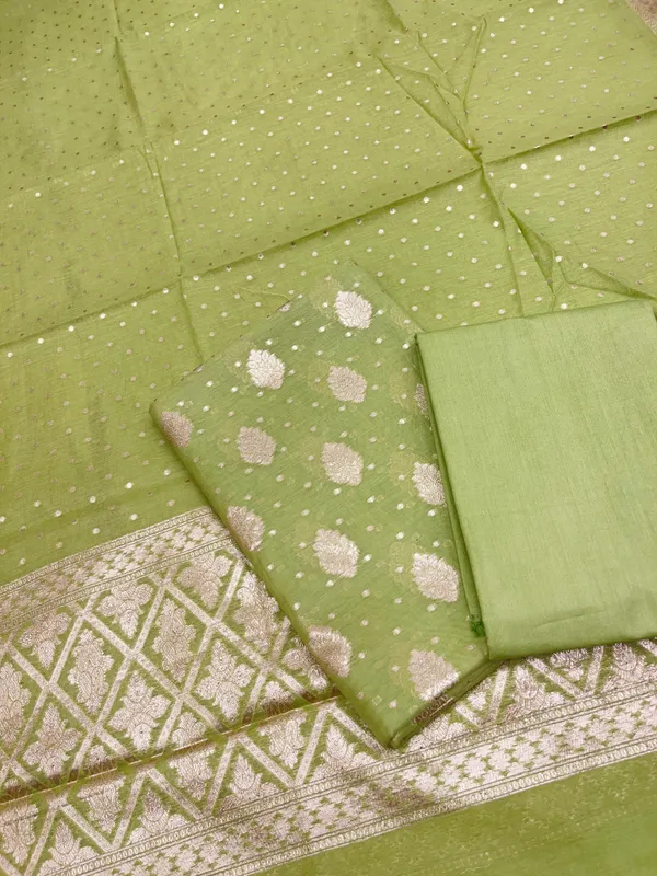 Light_Green_Pure_Cotton_Self_Design_Banarasi_3_pcs_Suit_Set_IM_PCSD5