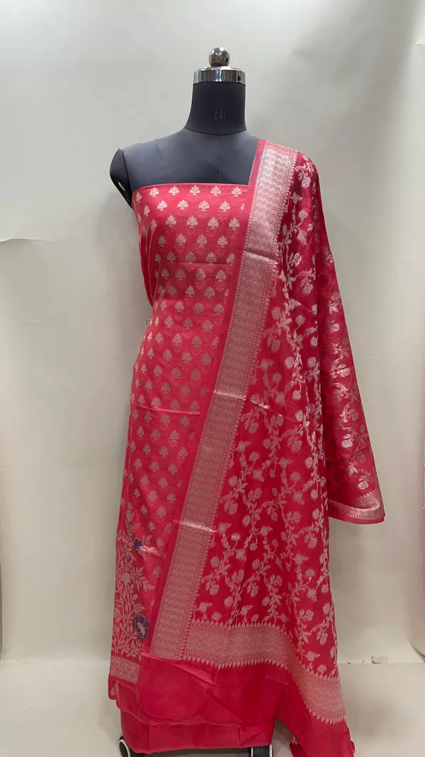 Humairah_Peach_Semi_Georgette_Floral_Ikkat_Mina_Border_3_pcs_Suit_Set_with_Plain_Bottom_and_Floral_Zari_Jaal_Peach_Dupatta