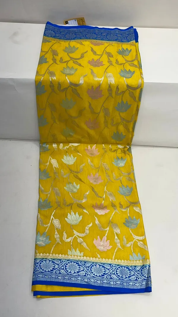 Humairah_Presents_Yellow_Tussar_Silk_Handpainted_Floral_Zari_Jaal_with_Contrast_Blue_Banarasi_Floral_Jaal_Pallu_Zari_Border_and_Blue_Blouse