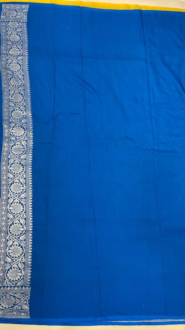 Humairah_Presents_Yellow_Tussar_Silk_Handpainted_Floral_Zari_Jaal_with_Contrast_Blue_Banarasi_Floral_Jaal_Pallu_Zari_Border_and_Blue_Blouse